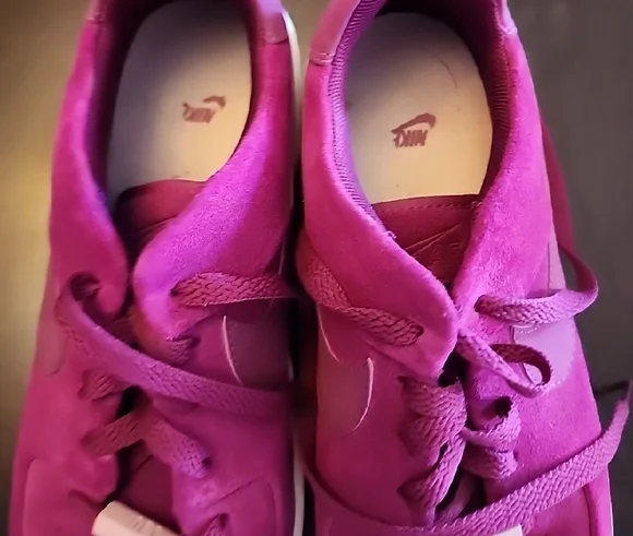 Nike Women's Sneakers in Purple and White - Picture 3 of 8